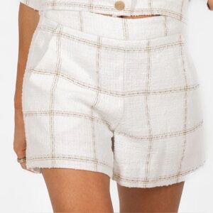 NWT Willa Story White & Gold Tweed Shorts, size S